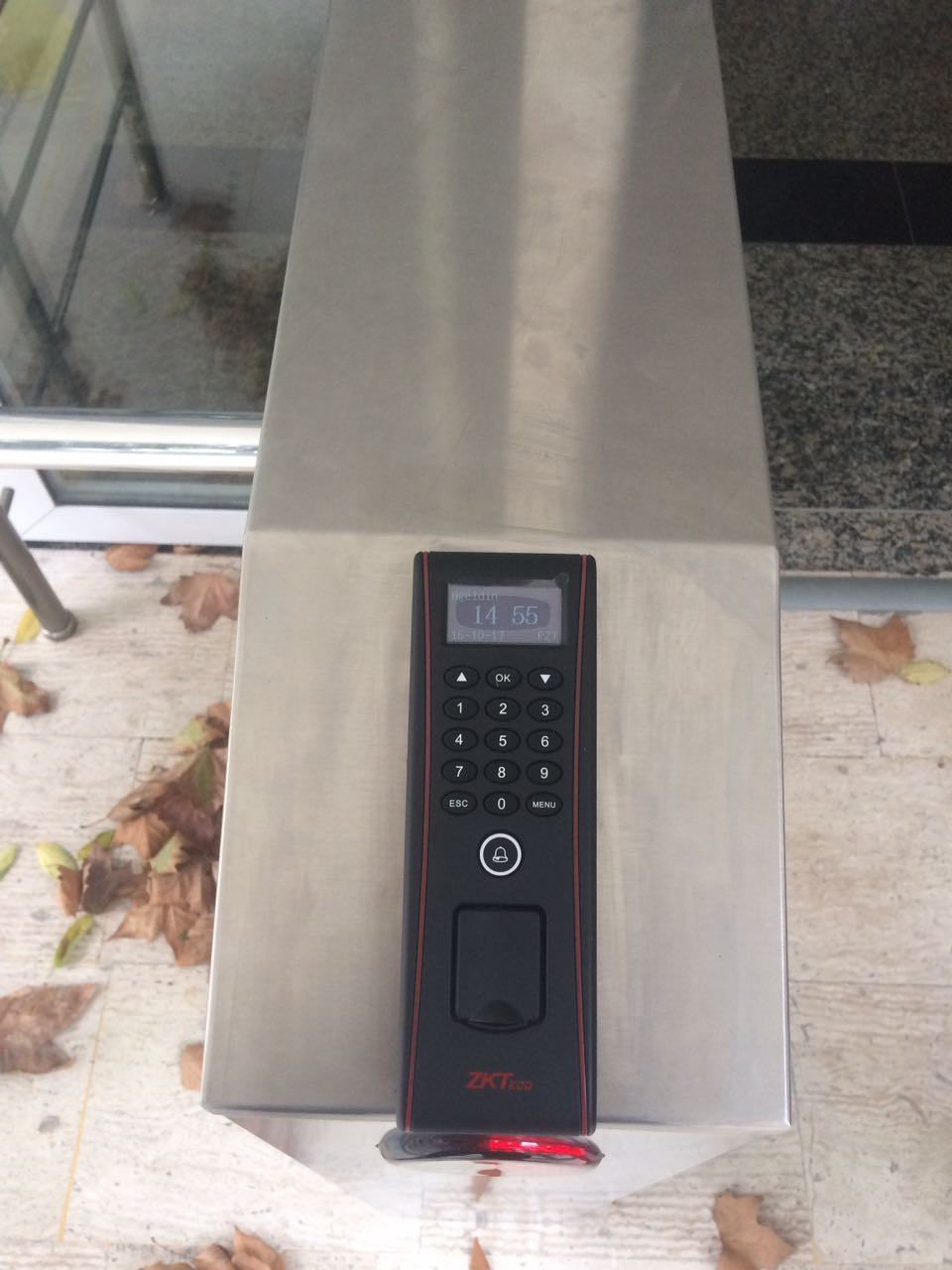 TF1700 Su Geçirmeyen Parmak İzi Okuyucu Montaj Görüntüleri